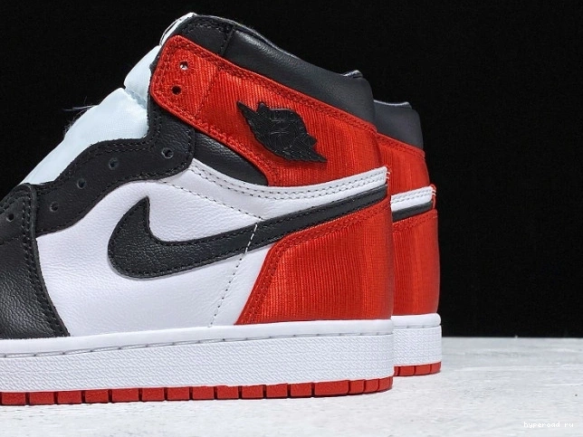 CD0461-016 High Black Jordan Satin 1 Retro Air Toe 1015